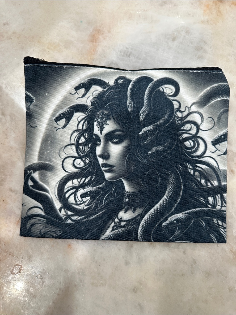 Black Medusa Art Zip Pouch - Women Bags